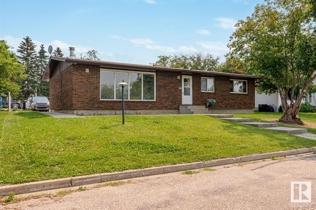 4819 Lakeshore Drive